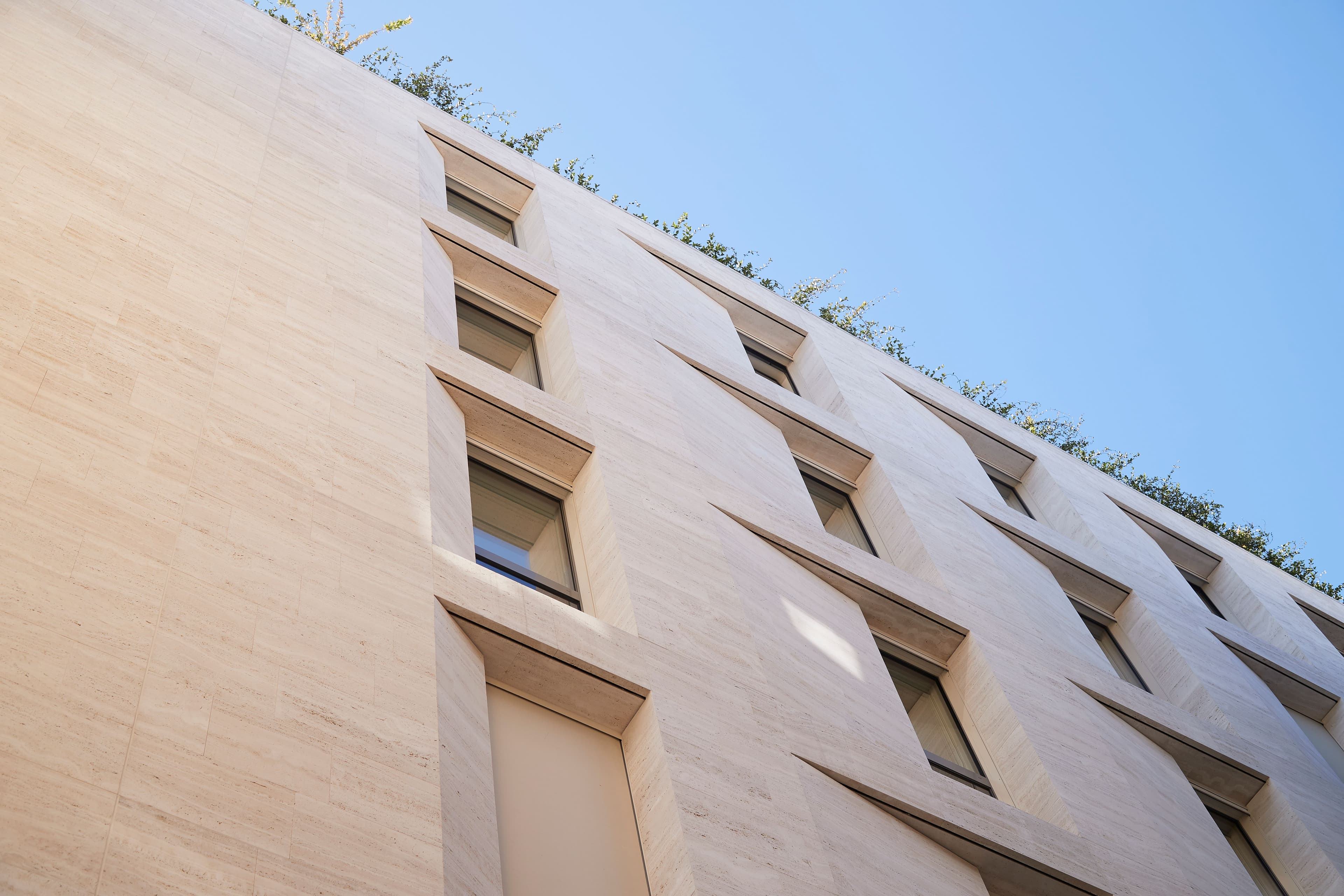 From contemporary styles to a project of originality