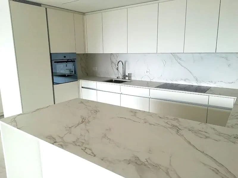 Dekton-Entzo-01.jpg